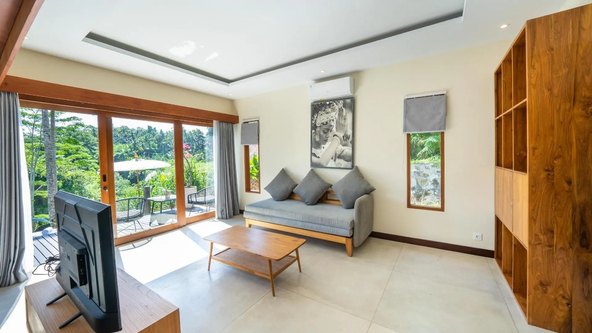 לינה וארוחת בוקר אובוד Eveuss Villa